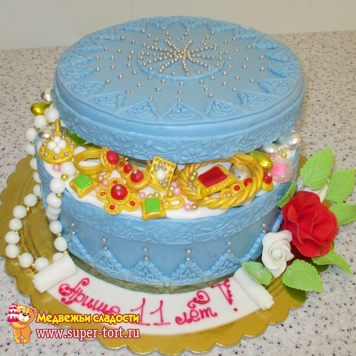 Торт шкатулка с драгоценностями для женщины